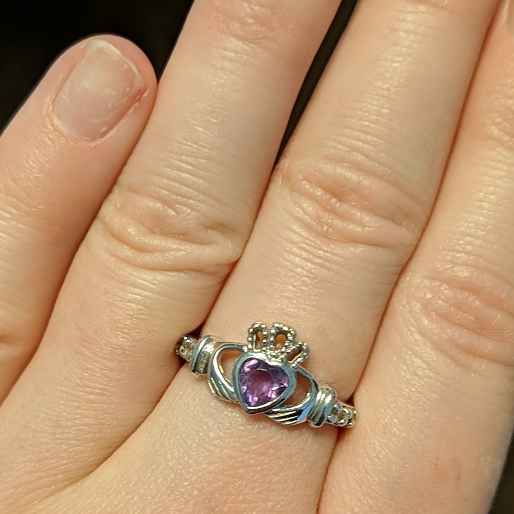 Sterling Silver Claddagh size 7 - Picture 3 of 3